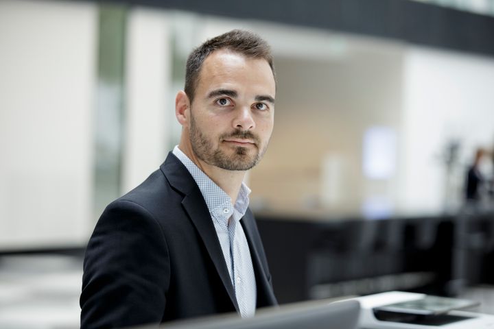 Det er åbenlyst, at finanspolitikken burde være strammere, end regeringen lægger op til, siger underdirektør Morten Granzau, politisk økonomisk chef i DI.