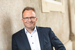 Medieaftale sikrer bedre dækning af landdistrikter og flere arbejdspladser uden for hovedstadsområdet, siger Steffen Damsgaard, formand for Landdistrikternes Fællesråd.
