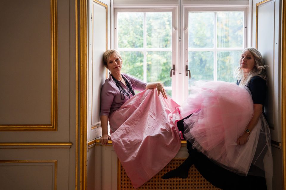 Marie Louise Bech Nosch og Else Skjold. Det store stofskifte på Designmuseum Danmark. Foto: Andrea Sonne