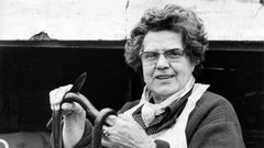 Ålekonen Veronika var en institution i Jyllinge og en del af fjordens kulturhistorie. Fra 1934 solgte hun ål og fisk, først fra trillebør siden fra eget udsalg.