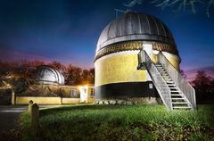 Det 110 år gamle Ole Rømer-Observatorium i Kongelunden i Aarhus er ved at blive restaureret ude og inde, hvor bygningen skal bringes tilbage til et mere oprindeligt udtryk. Foto: Maria Randima, AU Foto, Aarhus Universitet