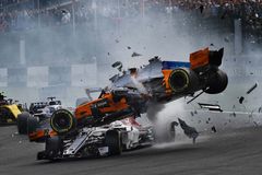 Det kan gå voldsomt til ved Formel 1. Foto: Grand Prix Photo