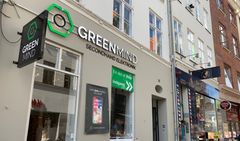GreenMinds Giveaway finder sted på Købmagergade 59 I København mellem klokken 16.30-18.00, hvor de hurtigste kan få en gratis iPhone 5S eller et gavekort til GreenMinds webshop. Foto: PR.