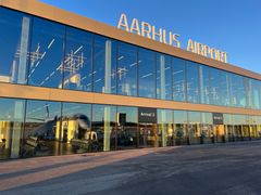 Aarhus Airport har skrevet ny aprilrekord. 44 procent flere internationale gæster rejste i 2023 til og fra Aarhus end i 2019.