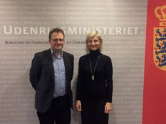 Steffen Damsgaard og Ulla Tørnæs mødtes til en snak om vækst og udvikling i hele Danmark.