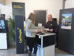 Kenneth Olufsen og medarbejderne i CarPeople Frederikssund gør en ære ud af at behandle kunderne, som de selv vil behandles. Foto: PR.