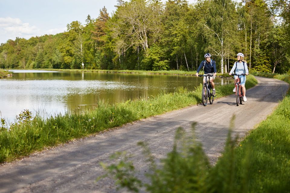 Par på cykeltur ved Vanerleden