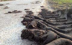 Øget risiko for mudder på vejene og for at køre fast.