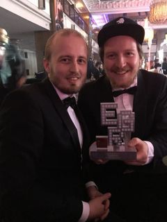 Brand Manager for eOddset Rasmus Simonsen (t.v.), og eOddssætter Rasmus Schmidt-Hansen (t.h.)