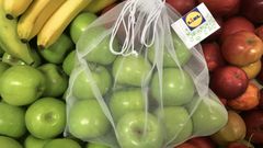 Lidls nye Green bags bliver solgt i sæt af to stk. som vil koste 5 DKK, hvoraf 20 øre går direkte til Plastic Change.