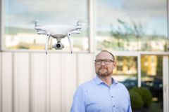 Jacob Palmqvist, produktchef hos stål- og teknikgrossisten Lemvigh-Müller, forudser, at droner bliver et selvfølgeligt hjælpeværktøj for håndværkere og teknikere i fremtiden. 