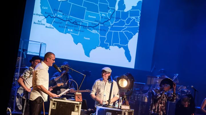 Omtrent sådan så det ud sidst, da Henrik Milling, Nicolai Molbech og Jan Glæsels Rumor's Corner fejrede en af musikhistoriens legendariske grupper, Earth, Wind & Fire, på Kulturværftet. Foto: Thinkalike.dk