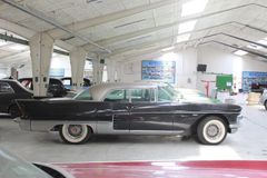 Den seks meter lange Cadillac var Amerikas dyreste bil i 1958 – og den sjældne luksusbil bliver måske også auktionens dyreste.
