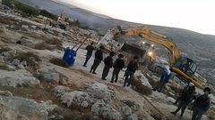 En tidlig morgen blev tre cisterner i landsbyen Al Ganoub på Vestbredden ødelagt af den israelske hær.