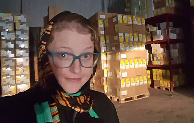 Pernille Miller på Læger uden Grænsers lager i Yemen.