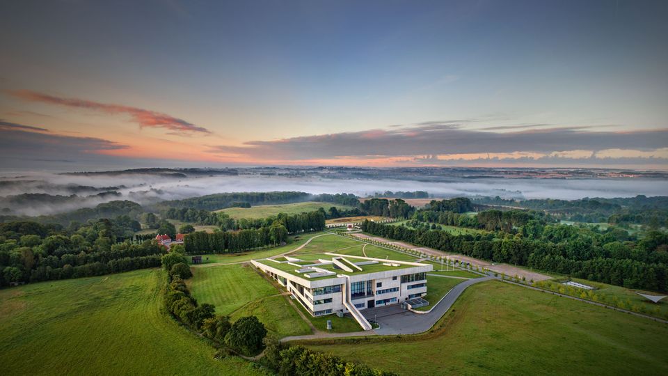 Dronefoto_Moesgaard_Museum_sensommer