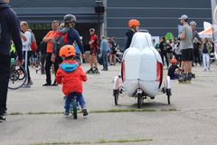 Ung som ældre - Flyvestationen på hjul favner danskerne store interesse for grønne transportformer.