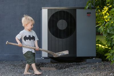 I forhold til en varmepumpe og økonomien har OK forskellige løsninger for køb eller finansiering. Fotograf: Ole Hartmann Schmidt