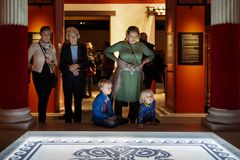 Besøgende i Pompejiudstilling Pressefoto Moesgaard Museum