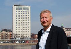 Ole Andersen, direktør Danhostel, foran Danhostel Copenhagen City