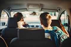 "Mange børn får for lidt bevægelse i dagligdagen, og skolevejen kan bidrage til at gøre børnene mere aktive." Det fortæller Plan Gruppen, der i samarbejde med GF Forsikrings fond vil have flere børn til at gå og cykle i skole. (Foto: GF Fonden, stock)
