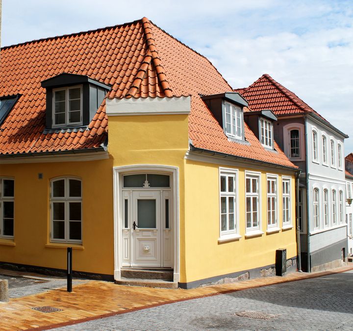 Gildegade 17 er tildelt Bygningsforbedringsprisen 2018, hvor bygherren har været Rhederi M. Jebsen med Oesten Arkitekter som team. Foto: Aabenraa Kommune