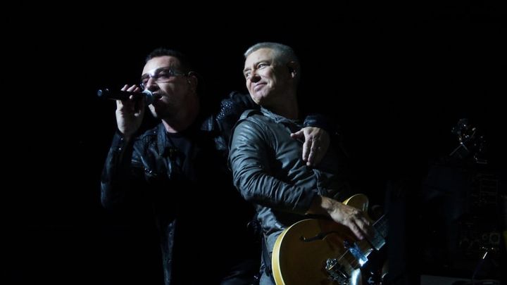 RAGNAROCK har andet på tapetet end Gasolin' dette efterår. Rockgiganter og Mikrobryg er tilbage, denne gang om U2, der her ses ved en koncert i Toronto. Kredit MelicansMatkin (Wikipedia under CC BY-SA)