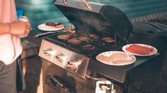 Husk at tjekke slangen mellem gasflasken og brænderen for at undgå lækager og i værste fald brand.