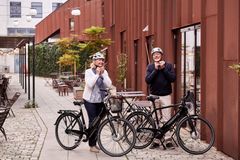 Elcykler er på få år blevet ekstremt populære, og under coronakrisen var det en udfordring for detailgiganten Biltema at fylde varehusene op med cykler, inden de blev solgt igen. Foto: PR.