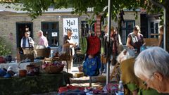 Der bliver nok at kigge på eller måske lige frem købe med hjem, når Lützhøfts Købmandsgård og Håndværksmuseet inviterer til håndværksdag i gården.