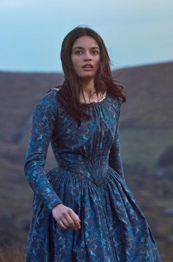 ”Emily” er historien om en af verdens mest berømte forfattere, Emily Brontë. Foto: Scanbox