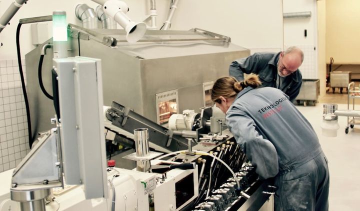 Ny ekstruderingsanlæg skal sikre hurtigere crunch og sprødhed i fødevareprodukter. Foto: Teknologisk Institut