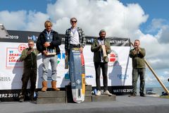 Overall vinder af WATERZ Long Distance Challenge 2019: 1. Oliver Hansen (Kite Foil Junior) - DK /
2. Alex Cousin (Windsurf men elite)
 / 3. Ross Williams (Windsurf men elite). Foto : Brian Engblad