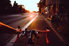 Ifølge Peter Lassen, der er cykelekspert hos Biltema, behøver man ikke lade cyklen stå om vinteren – så længe man vintersikrer cyklen først. Foto: PR