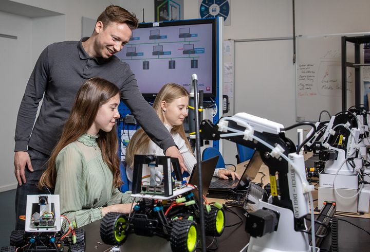 1-2-3 Ingeniør skal få landsdelens gymnasieelever til at opleve, at de har mulighed for tage en attraktiv universitetsuddannelse i deres lokalområde. Foto: AU