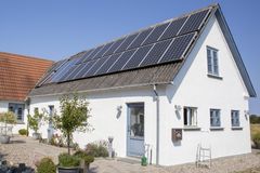 3byggetilbud.dk er dagligt i dialog med utallige boligejere, der ønsker at få installeret solceller. 
