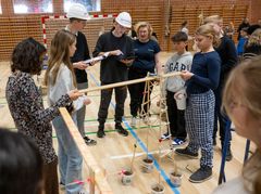Billedtekst: På landsplan deltager op mod 26.000 skoleelever i 56 kommuner i Naturfagsmaraton, Danmarks største konkurrence i naturfag.