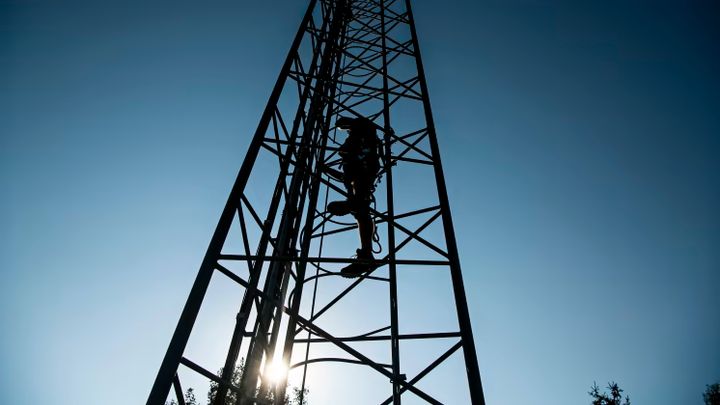 3 moderniserer i øjeblikket hele sit netværk i Danmark, og opsætter samtidigt nye positioner med ekstra hurtigt 5G-udstyr (C-bånd), hvor behovet for hurtigt netværk er til stede.