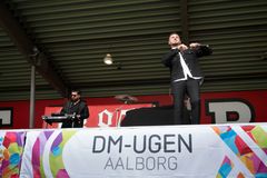 Sangeren Jimilian gav åbningskoncert.