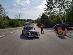 550 veteranbiler fra hele landet fyldte Jesperhus Blomsterpark ved sæsonåbningen Kr. Himmelfartsdag. Foto : Jesperhus
