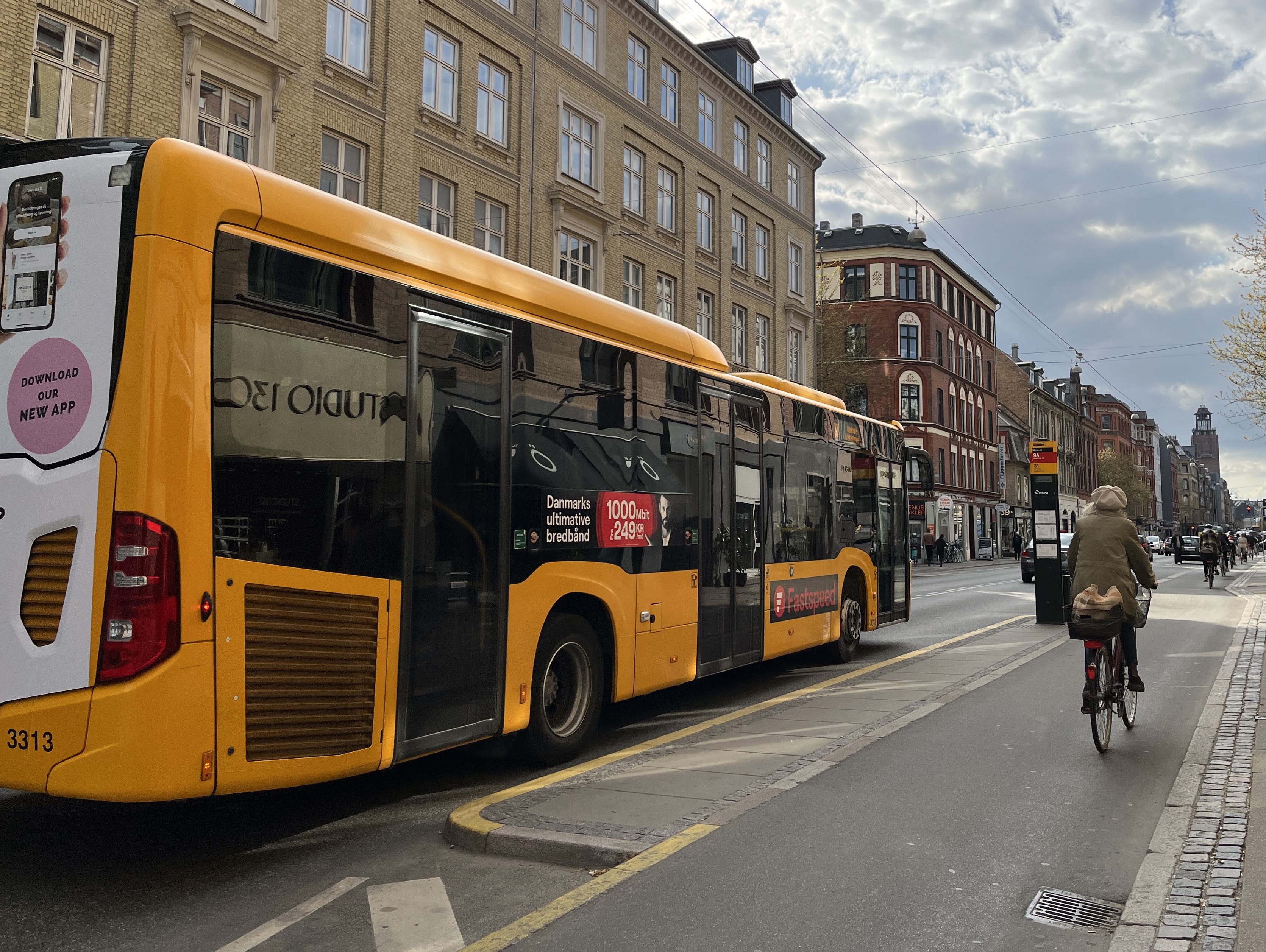 Kaos ved busstoppestederne: Danskerne ved hvem der har vigepligt Gjensidige