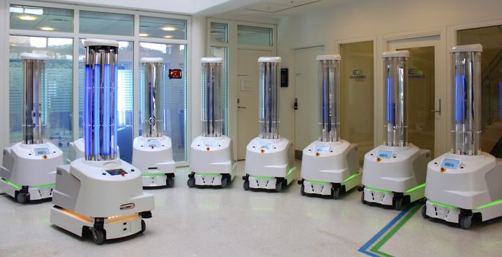 UVD Robots har måttet opjustere forventningerne adskillige gange i 2020, fordi opfindelsen i den grad har fået verdens øjne op for potentialet i at anvende robotteknologi til effektiv desinfektion. Selskabets forhandlere i over 60 lande  aftager meget store styktal af UVD-robotterne til sundhedssektoren over hele verden, mens andre sektorer også har fået øjnene op for mulighederne i automatisering som et værktøj i arbejdet med hygiejne.
