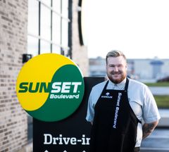 Sunset Boulevard åbner sin første restaurant i Sønderjylland den 13. december klokken 10.00, når restaurantchef Mikkel Nielsen slår dørene op i Rødekro. Foto: PR.