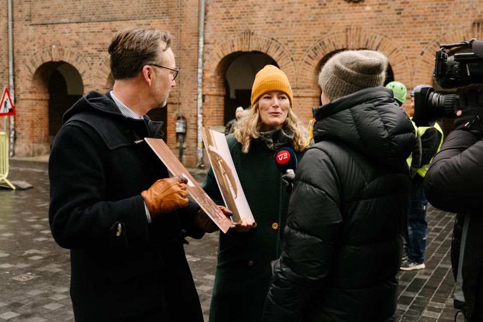 Rundetaarns historieansvarlige og observatorieleder interviewes på nedhejsningsdage_Foto Malthe Ivarsson