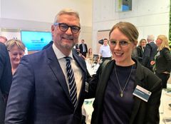 DTLs direktør Erik Østergaard sammen med miljøminister Lea Wermelin (S) på Marienborg onsdag.