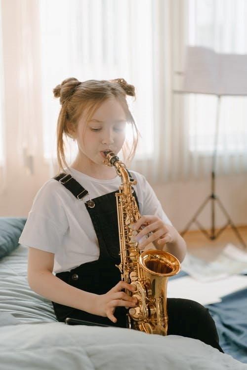 Den øgede fokus på musik i folkeskolen kan ifølge Lone Sonne, der er lektor på VIA University College og uddannet musikpædagog, give unges musikinteresse et løft. Foto: PR.