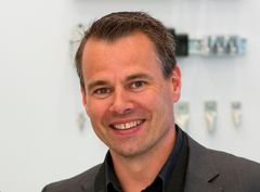 Jesper Lund Andersen, kategorichef for elmateriel hos stål- og teknikgrossisten Lemvigh-Müller, tror, at mange kommende elbil-ejere vil foretrække at kunne oplade deres køretøj hjemme.
