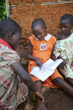 SMS-indsamlinger er også med til at skaffe midler til Folkekirkens Nødhjælps arbejde i Uganda. Foto: Thomas White