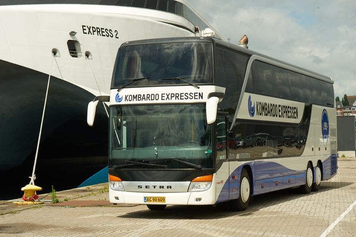 Efter blot seks uger på hjul kommer der flere og større busser på ruten mellem Aalborg og København