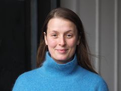 Anna Kjær Voss gæster Fensmark bibliotek d. 11. maj. Foto: Louise Knygberg